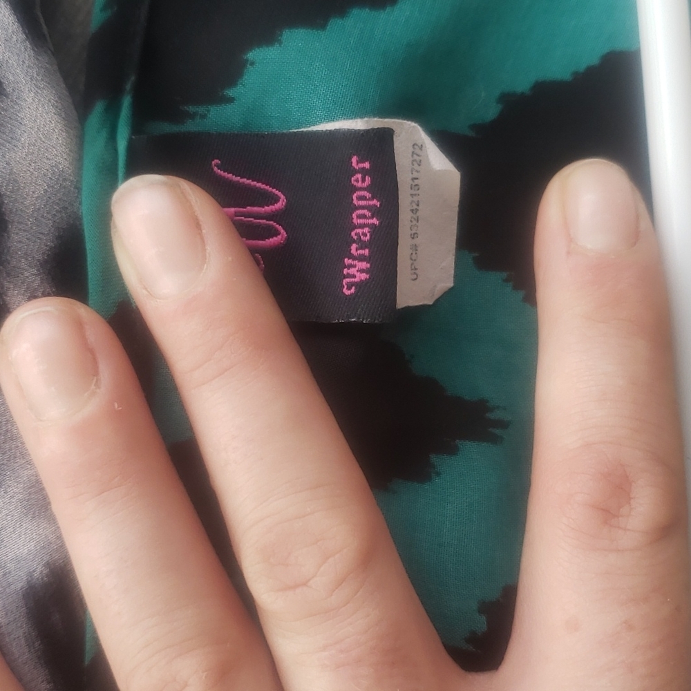 Shirt - Picture 4 of 4